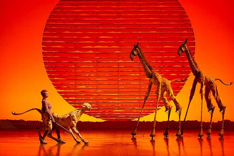 Actors getting into the skin of the animals of the savannah