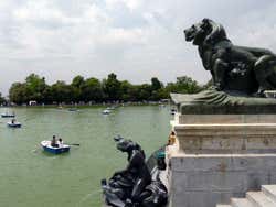 Retiro Park's lake