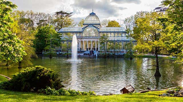 Retiro Park - One of Madrid's largest and liveliest parks